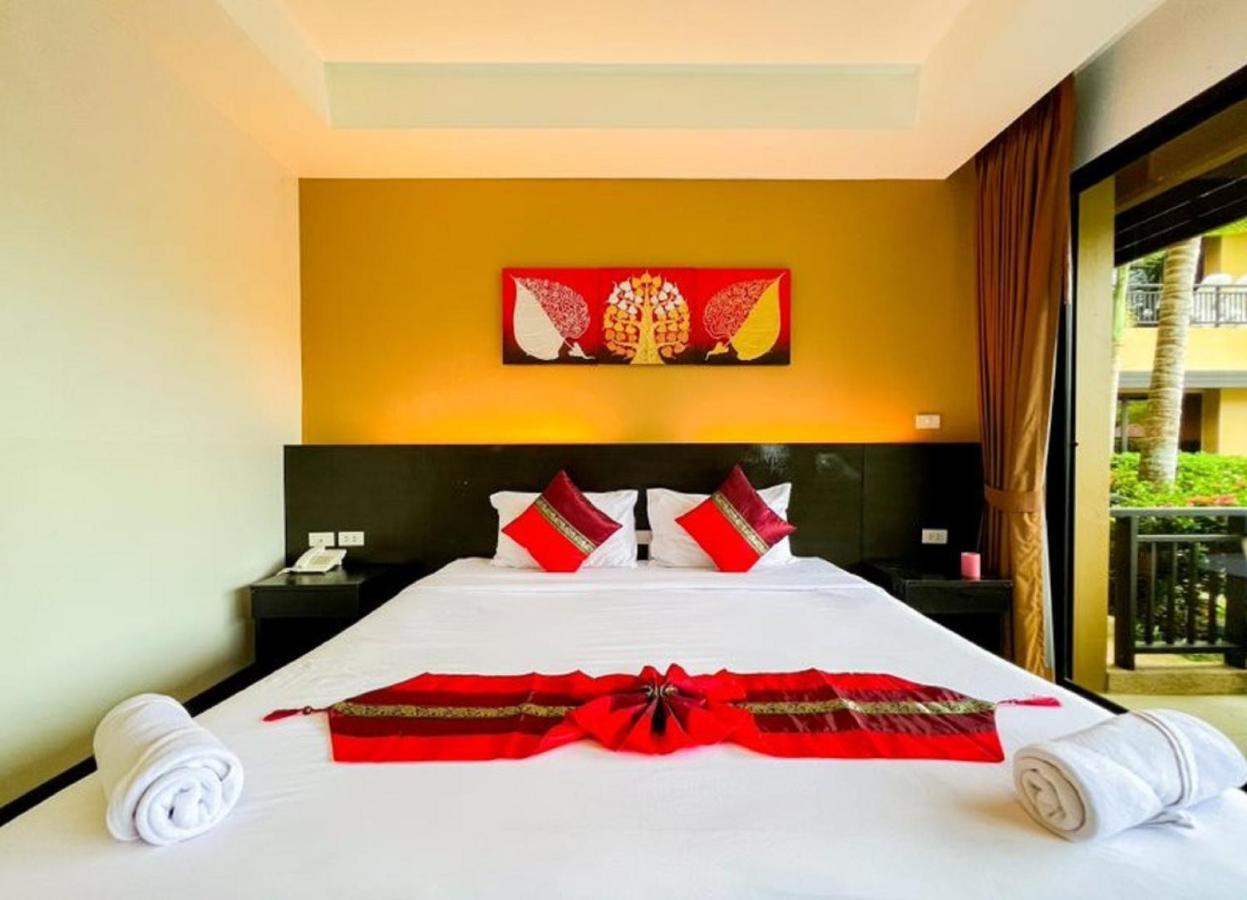 Naiyang Beach Hotel Sha Plus Phuket Екстериор снимка