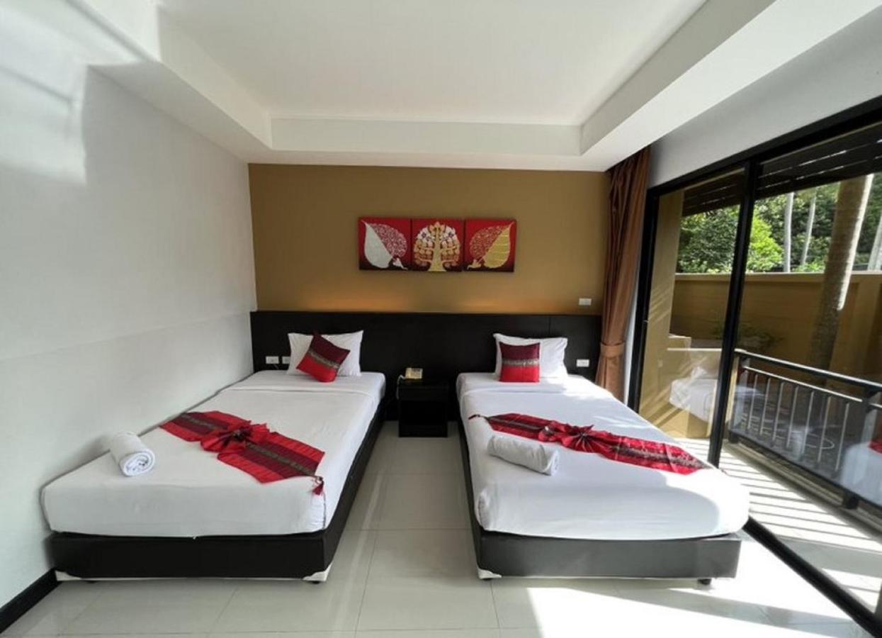 Naiyang Beach Hotel Sha Plus Phuket Екстериор снимка